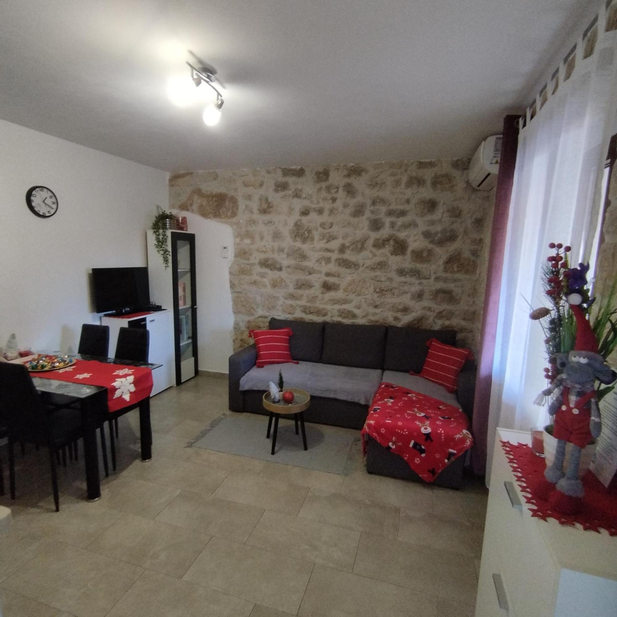 Apartmani Memic 100 M Do Plaze, Apartments Memic Only 100M From Beach Poreč Exterior foto