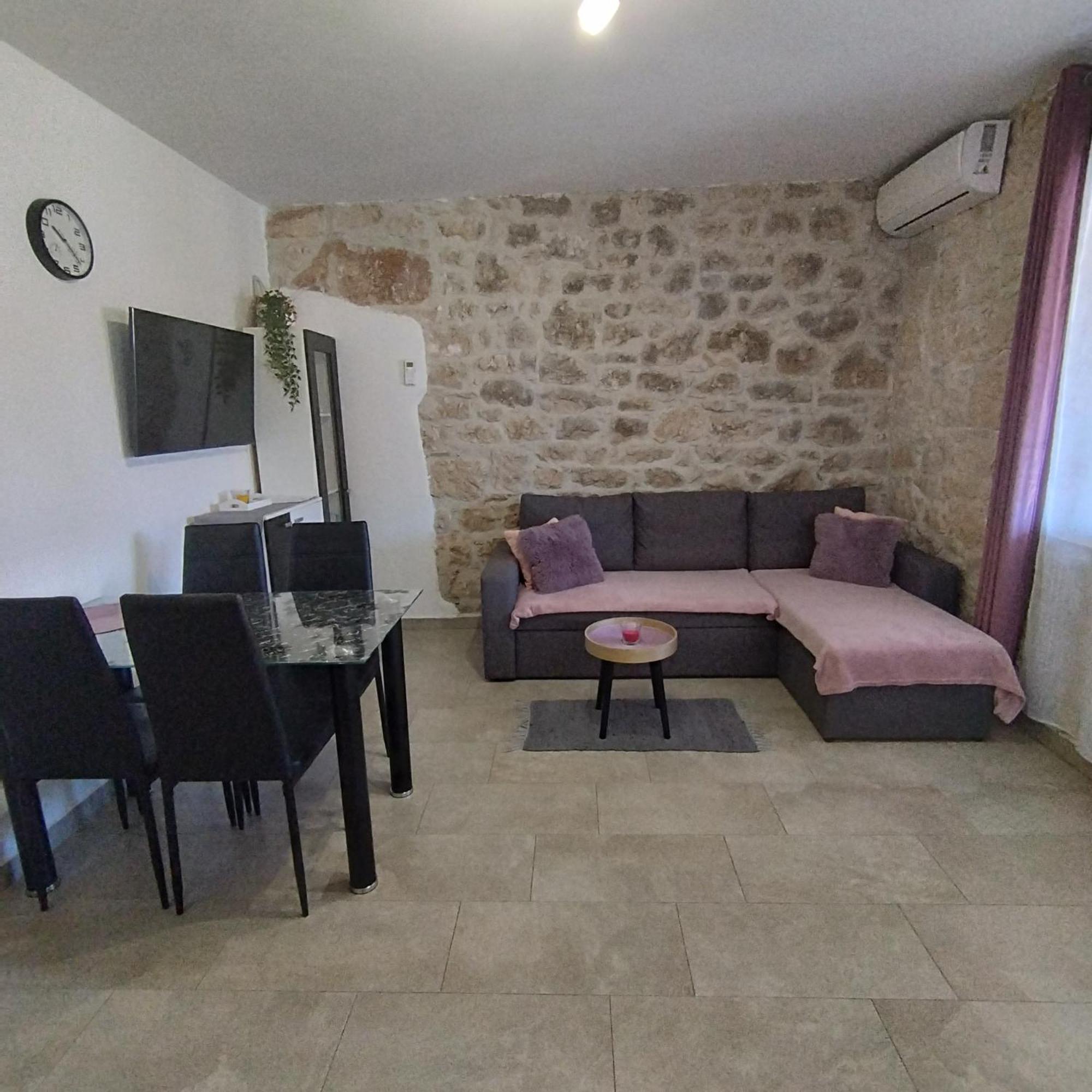 Apartmani Memic 100 M Do Plaze, Apartments Memic Only 100M From Beach Poreč Exterior foto